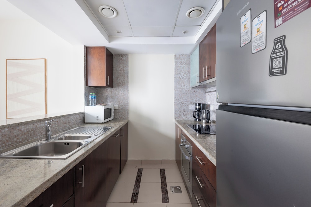 Bright & Cozy Apartment in Dubai Marina