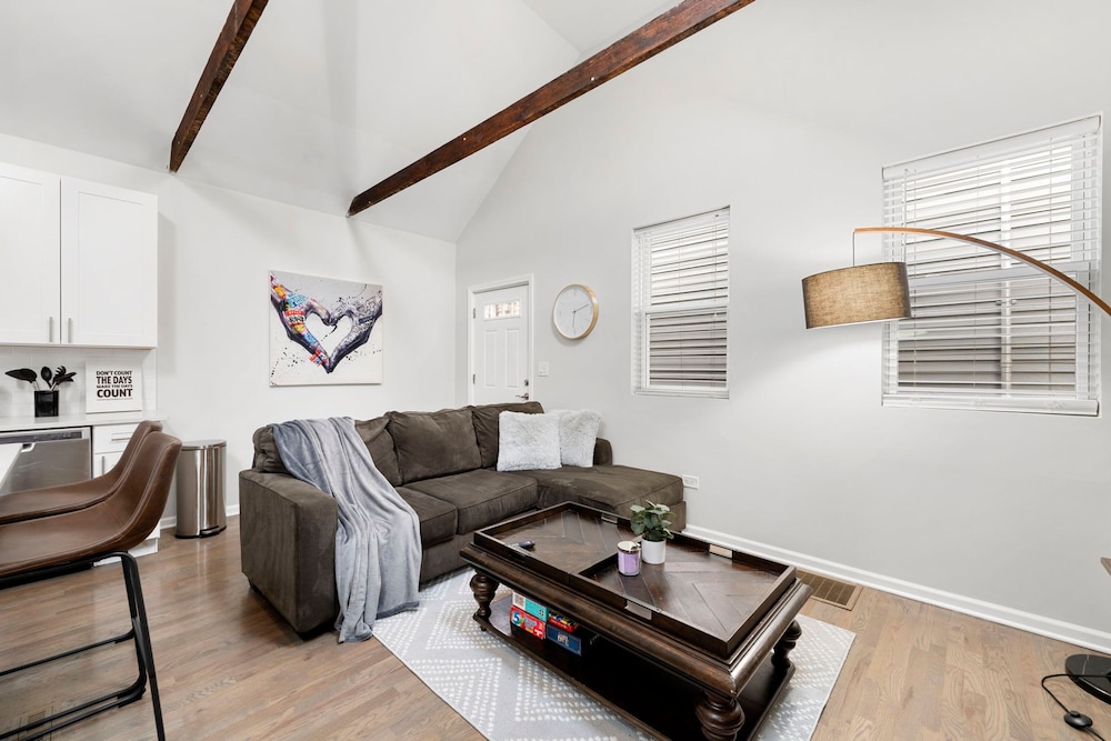 Chicago Treasure 4 Bed Getaway