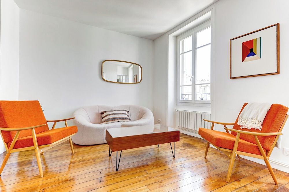 Montmartre 2BR - Moulin Rouge