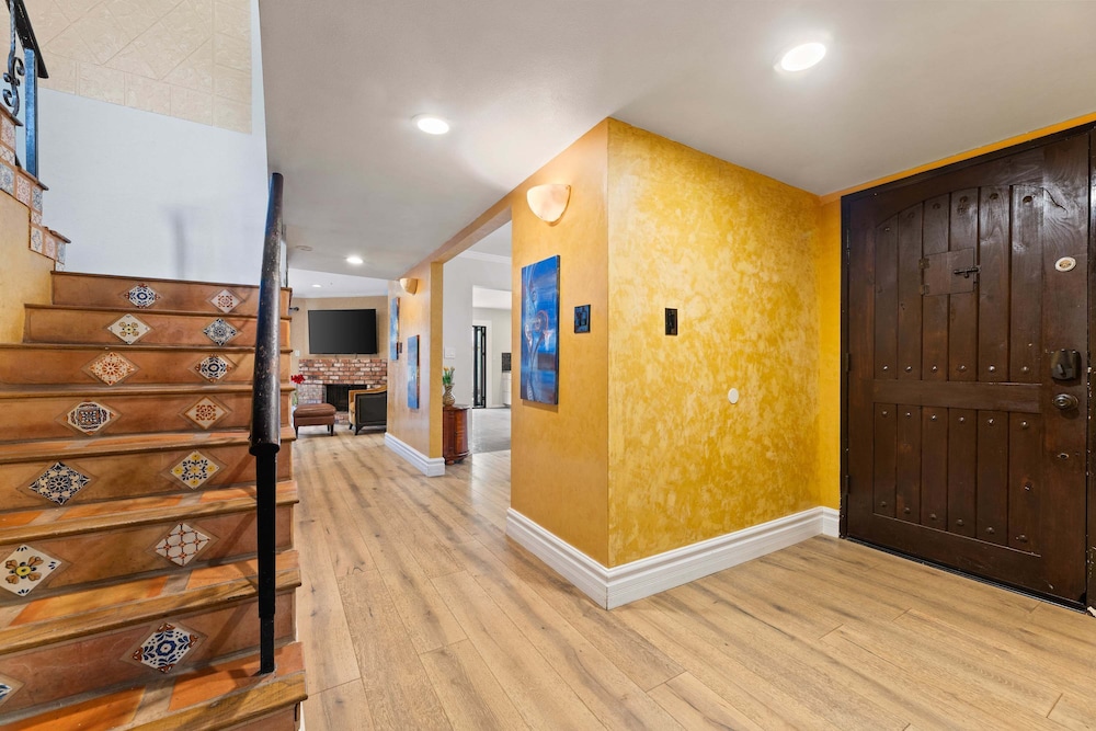 Allura Studio City Mediterranean With Private Pool