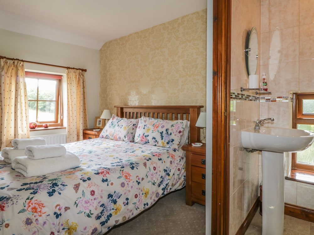Poppy Cottage