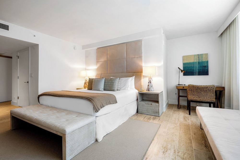 Luxury Vacation Rentals at 1 Hotel & Homes by LRMB