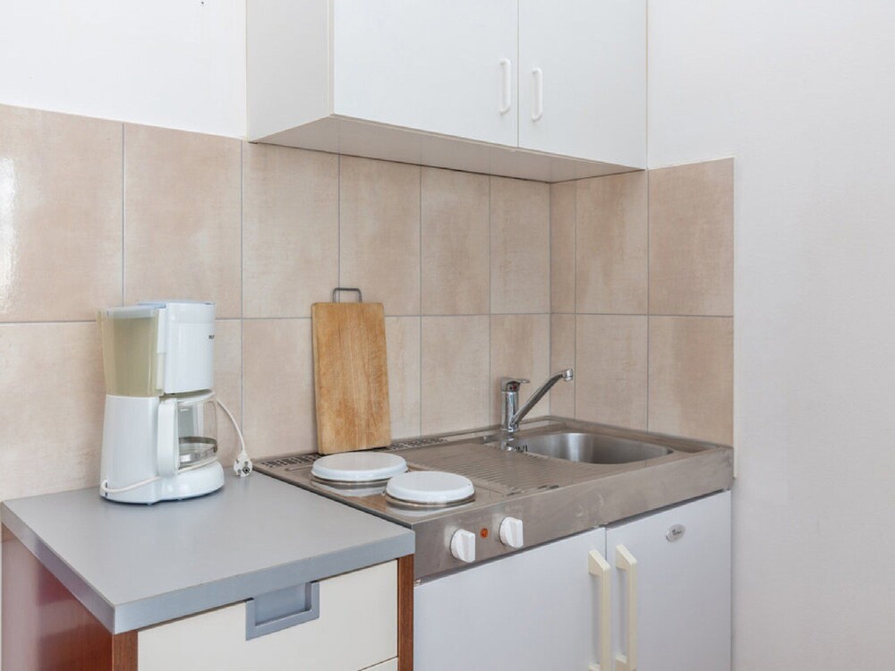 Apartments Ilija Njavro