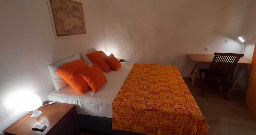 Moana Breeze Eco Lodge view 3