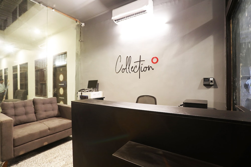 Collection O 42618 Sector 31 Rohini view 3
