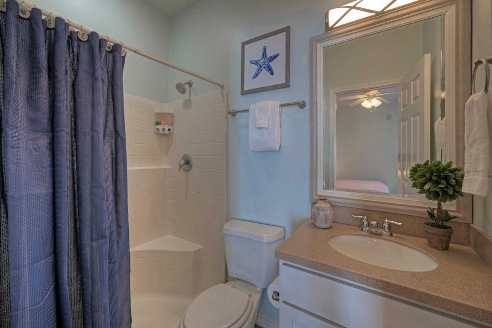 9 Costa Bahia Condos Sleeps 48 + Pool Minutes to the Beach