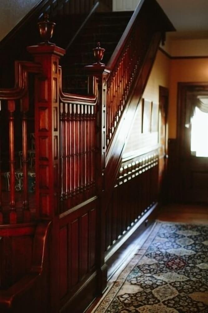 Chestnut Street Inn B&B