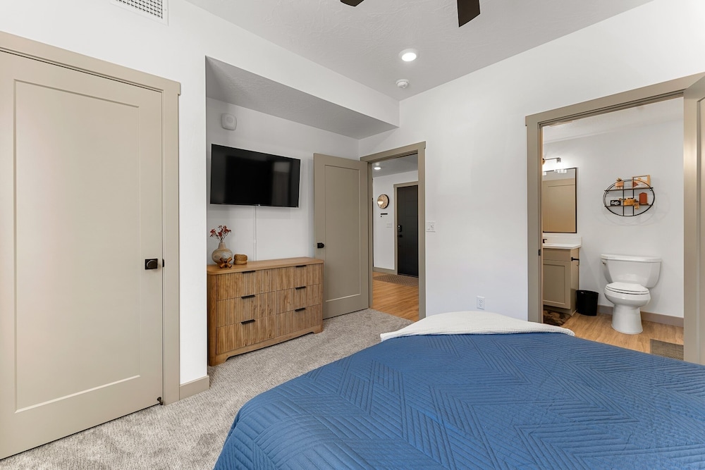 Pinyon Pines #103 2 Bedroom Condo
