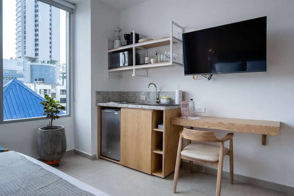w Sophisticated 3BR w Magical Terrace in CTG