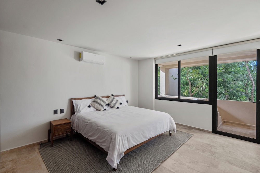 Artra - modern comfort with pool