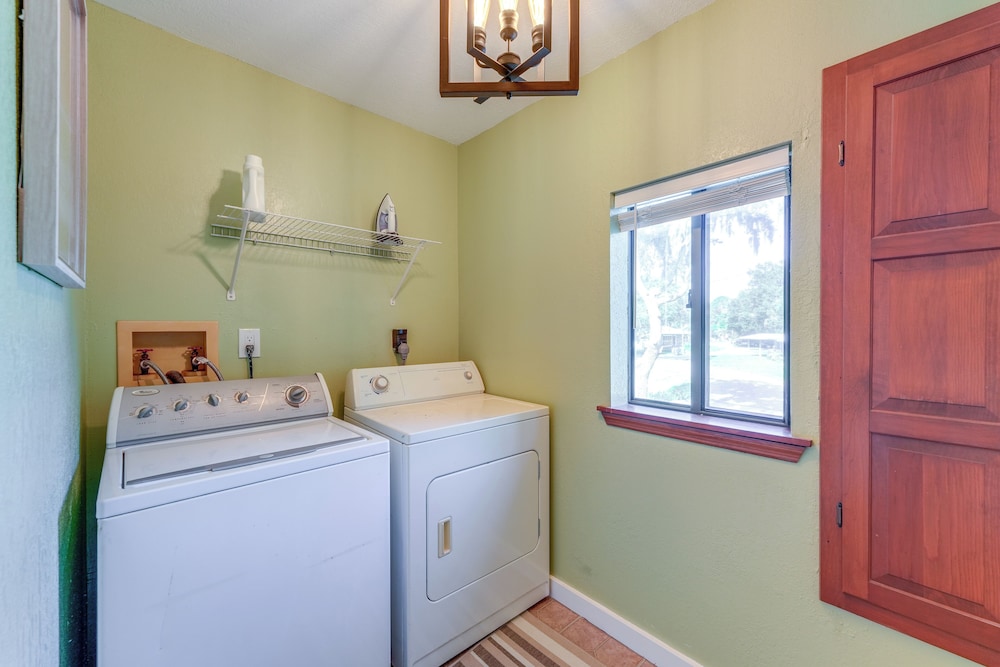 Dora Canal Views & Shared Dock: Apt in Tavares!