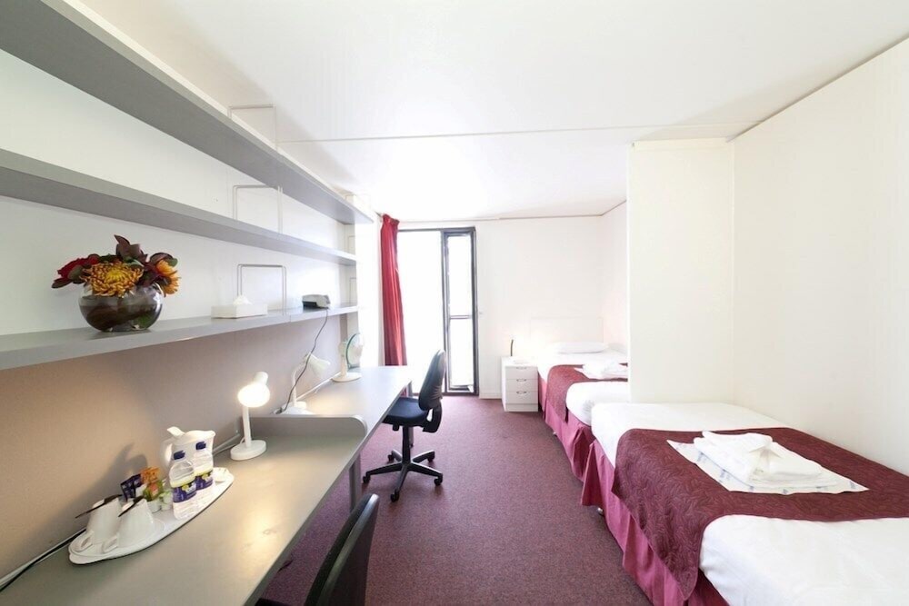 Imperial College London, Prince's Gardens - Hostel