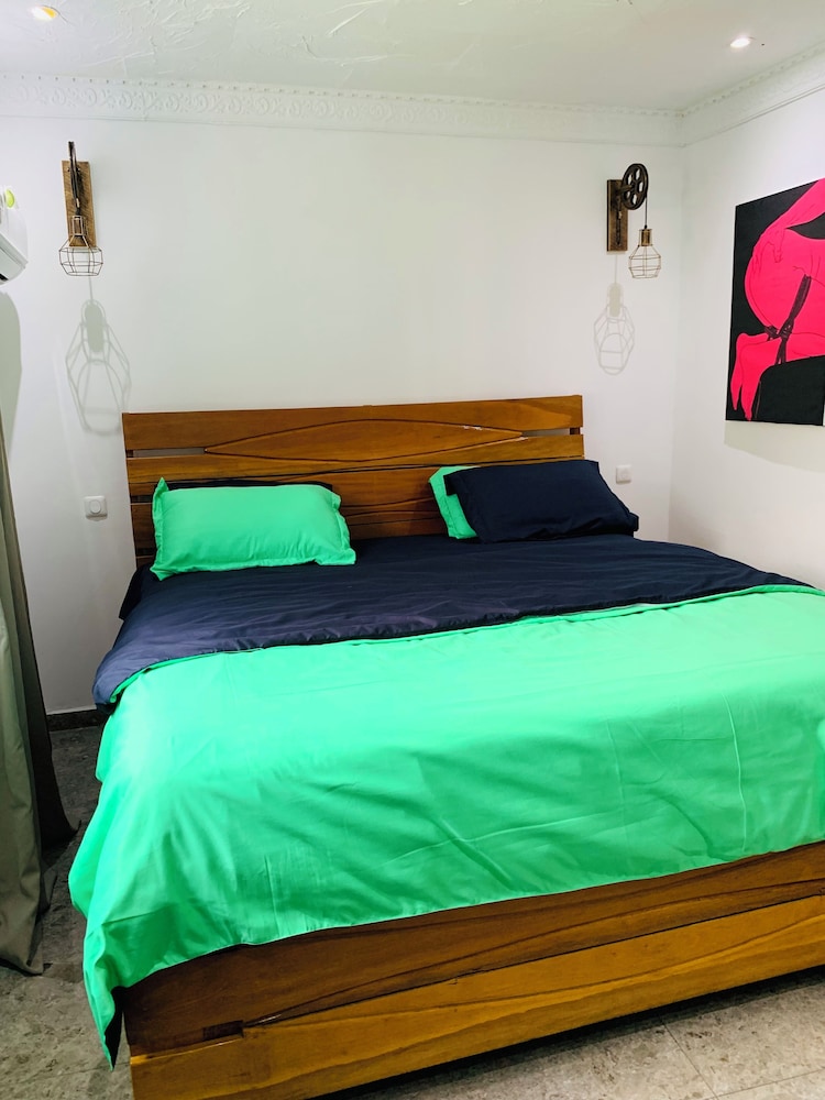 The Penthouse Essentials