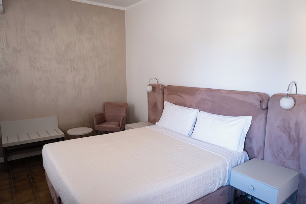 The Gate 441 Rooms