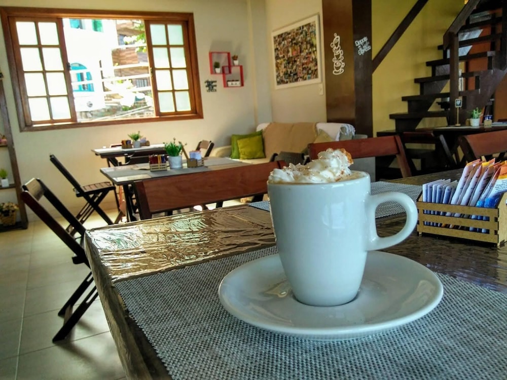 HOSTEL GUARATIBA CASA DO CAFÉ