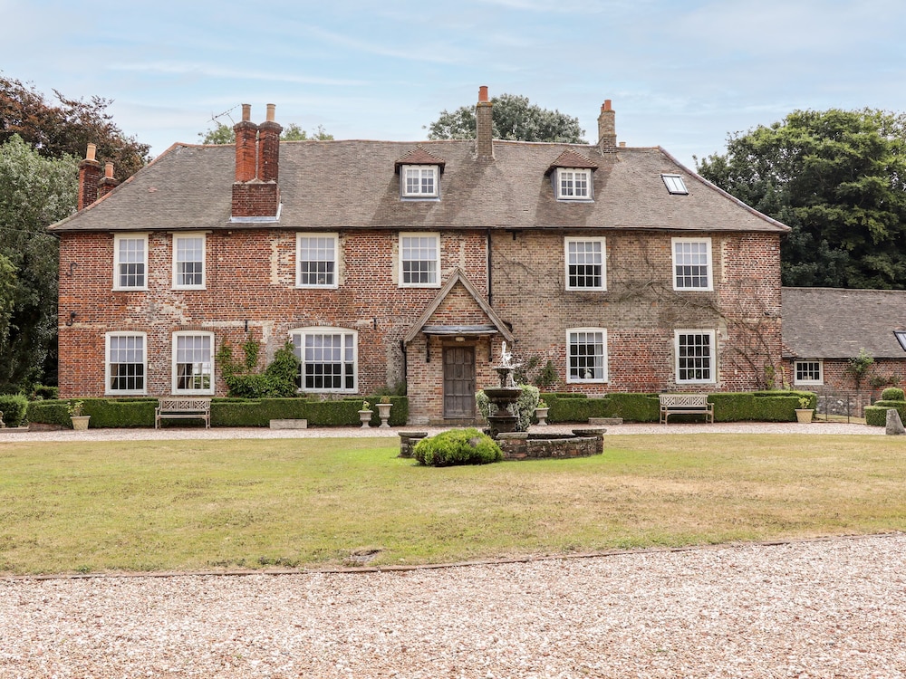 Solton Manor