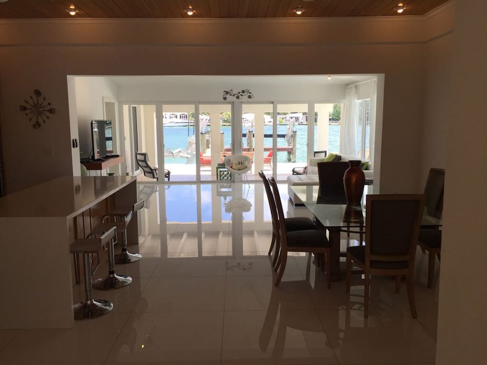 5 Bedroom Homes in Miami Beach by TMG