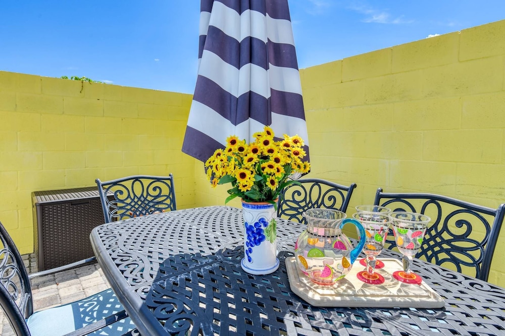 Bougainvillea Beach Bungalow view 2