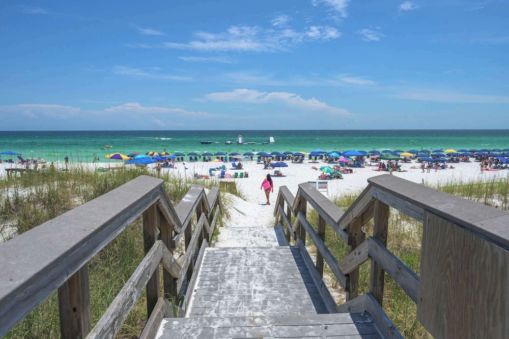 Seascape - Across From Pool and Tennis - Beach