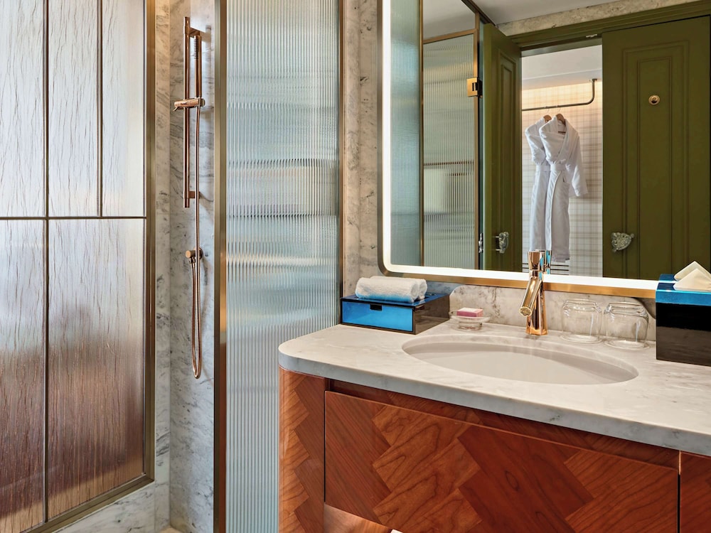 Mövenpick Hotel Hanoi Centre 28