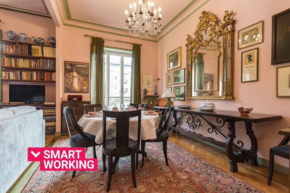 Elegante e Raffinato in Zona Crocetta by Wonderful Italy view 5
