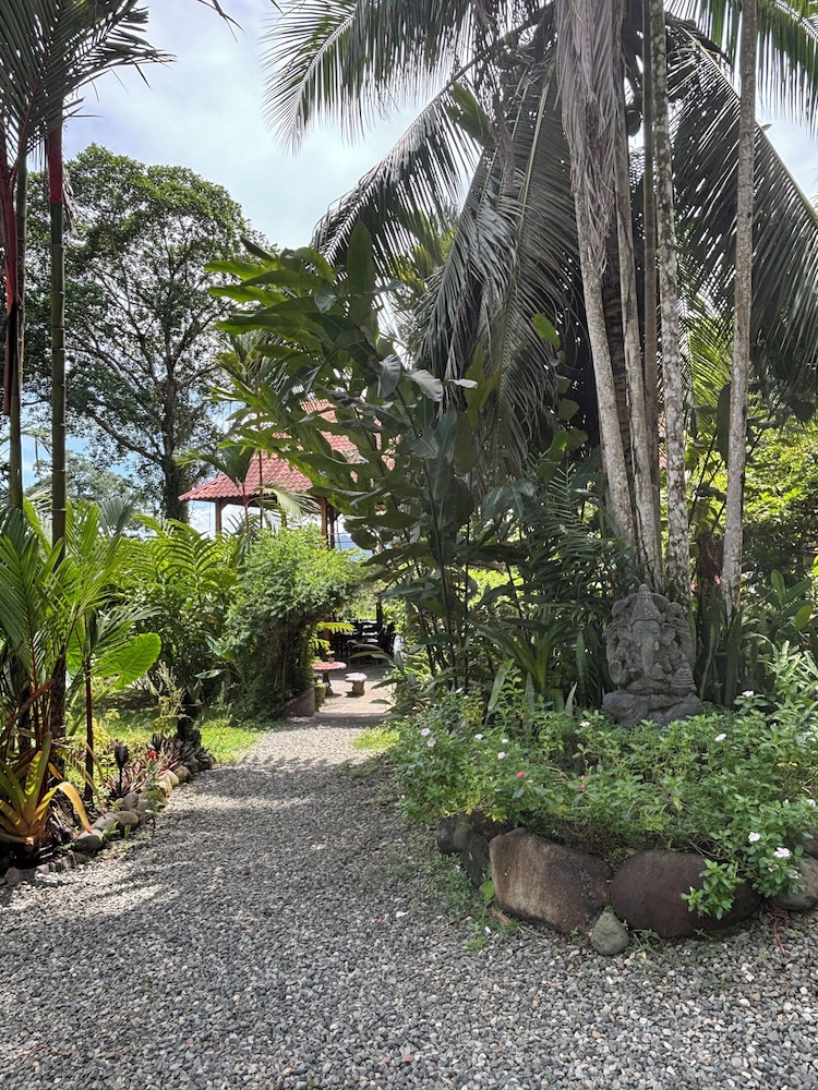 Svastha Yoga & Ayurveda Cafe