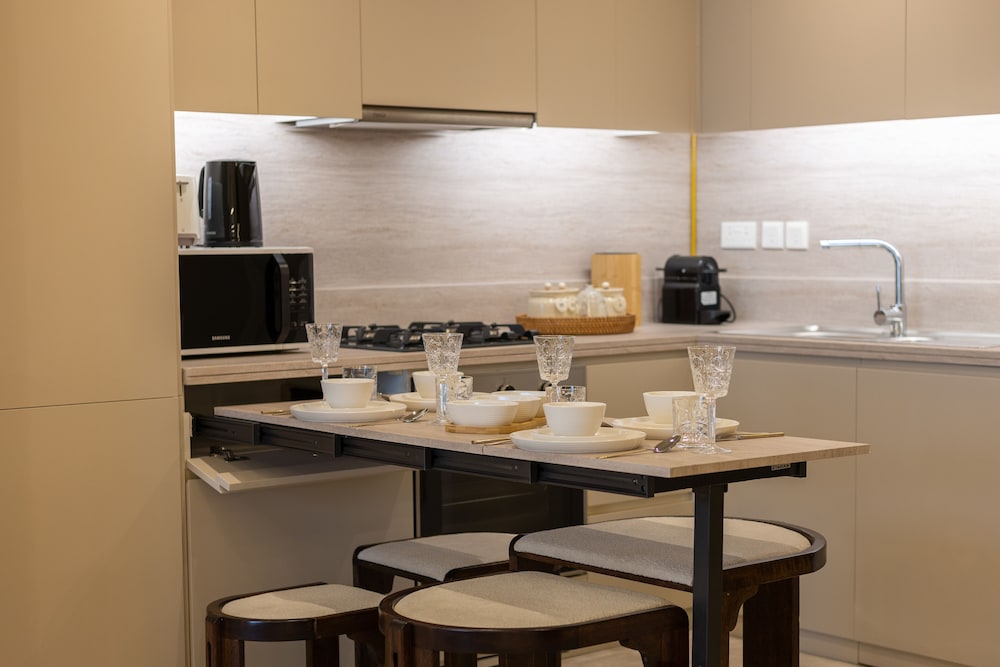 2BR Business Bay with top amenities