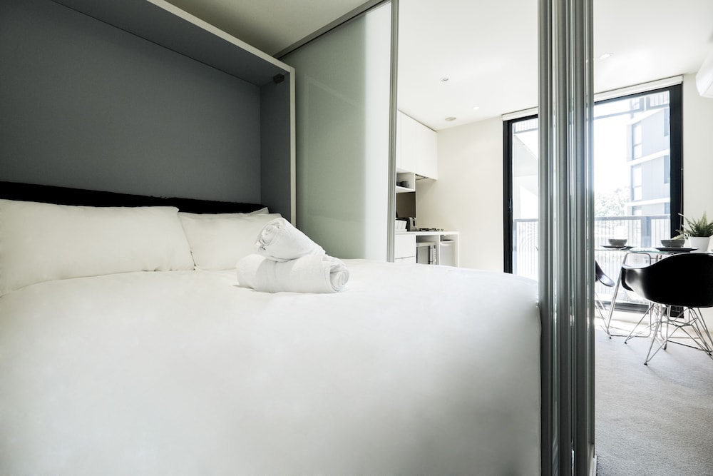 Mono Apartments on Franklin photo 5