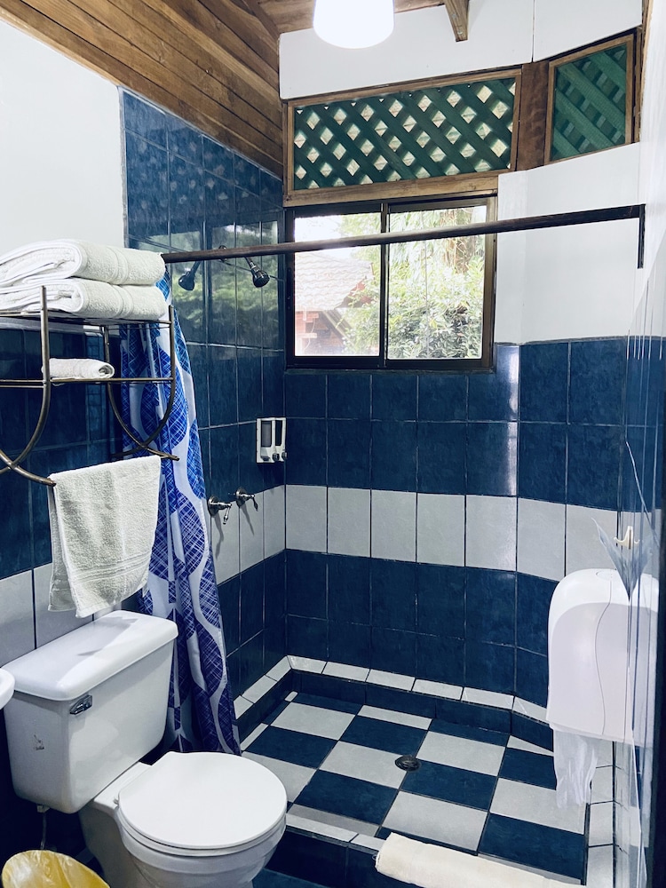 Lizard King Hotel & Suites