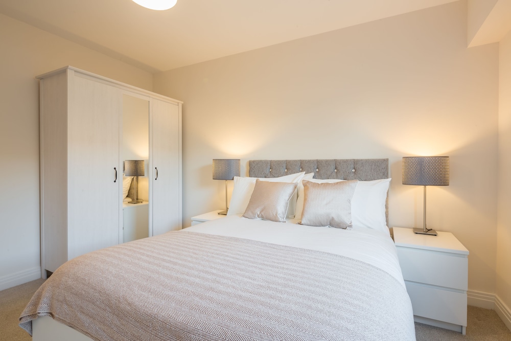 Skyline Luxury Apartments