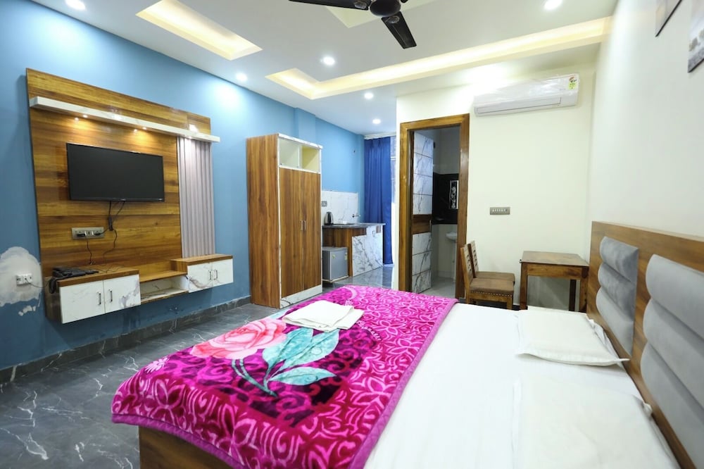 Radha krishna spiritual stay