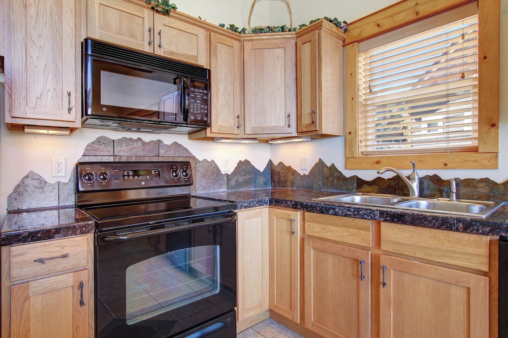 Estes Park Vacation Lodging