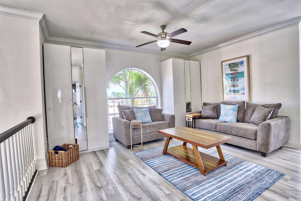 Villa At Bahia Shores-whole Property