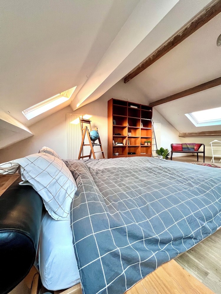 Spacious Family Apartment Midi