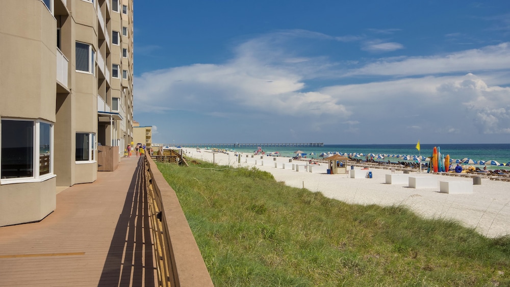 Sea Turtle Retreat! 3BR Beachfront Condo With Stunning Gulf Views Sleeps 8
