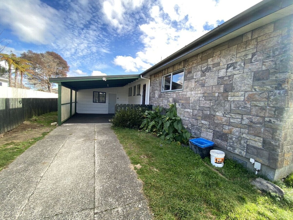 1 Double Beds Studio 95 Aquirus Drive