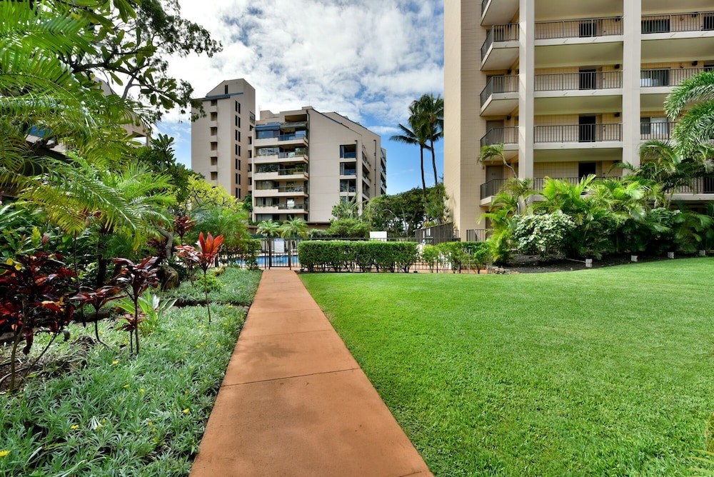 Hotel Valley Isle #1206 Studio Bedroom Condo by RedAwning - Image 1
