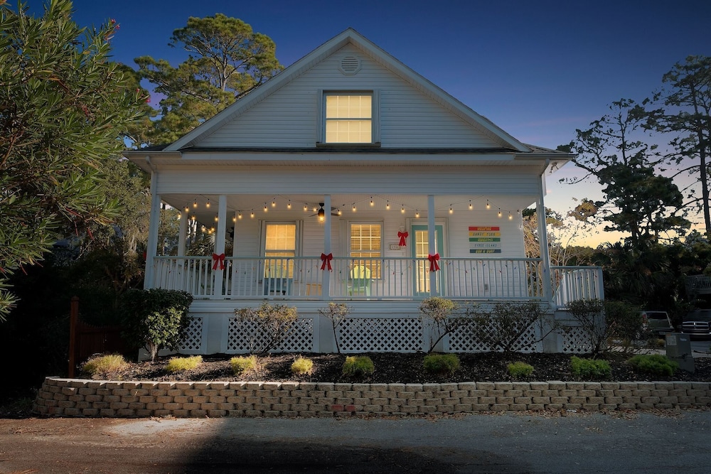 Sandy Toes Hideaway 3 Bedroom Home