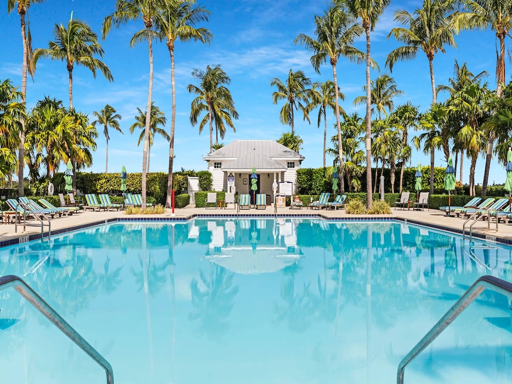 Waterfront Luxury Villa