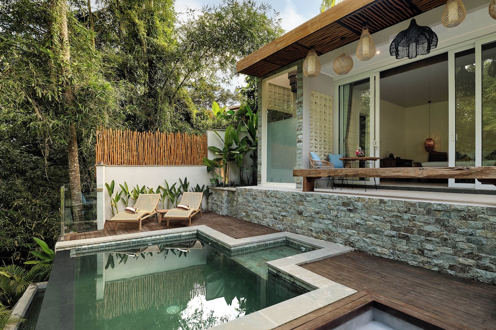 Changi Jungle Ubud Villas