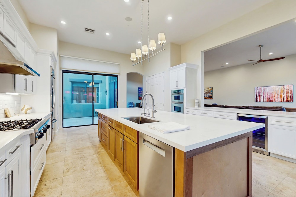 Luxury Grayhawk 4BR Home w/ Private Pool