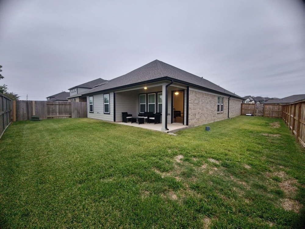 Serenity in Suburbia - Katy Tx