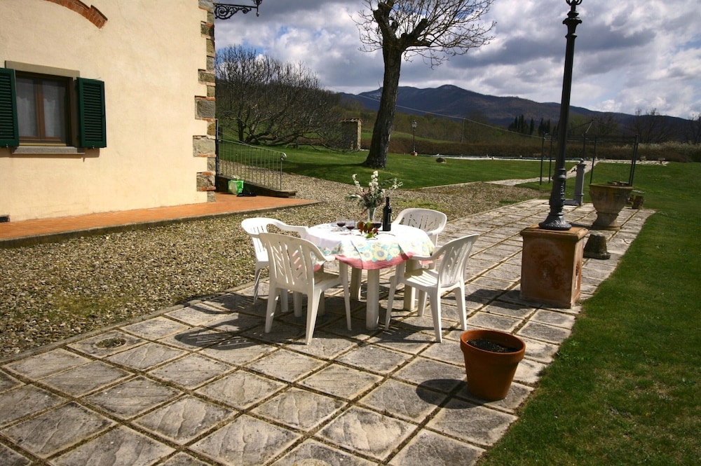 Apartment in Tuscany Near Vineyards
