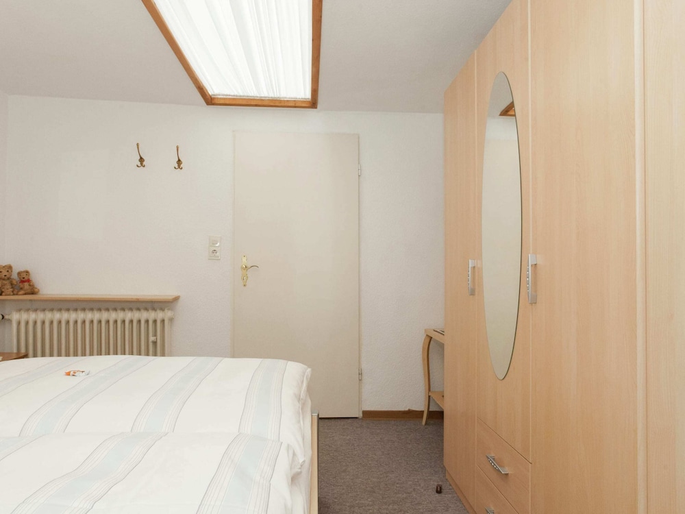 Quiet, Cozy Apartment in Menkhausen near Ski Area view 3