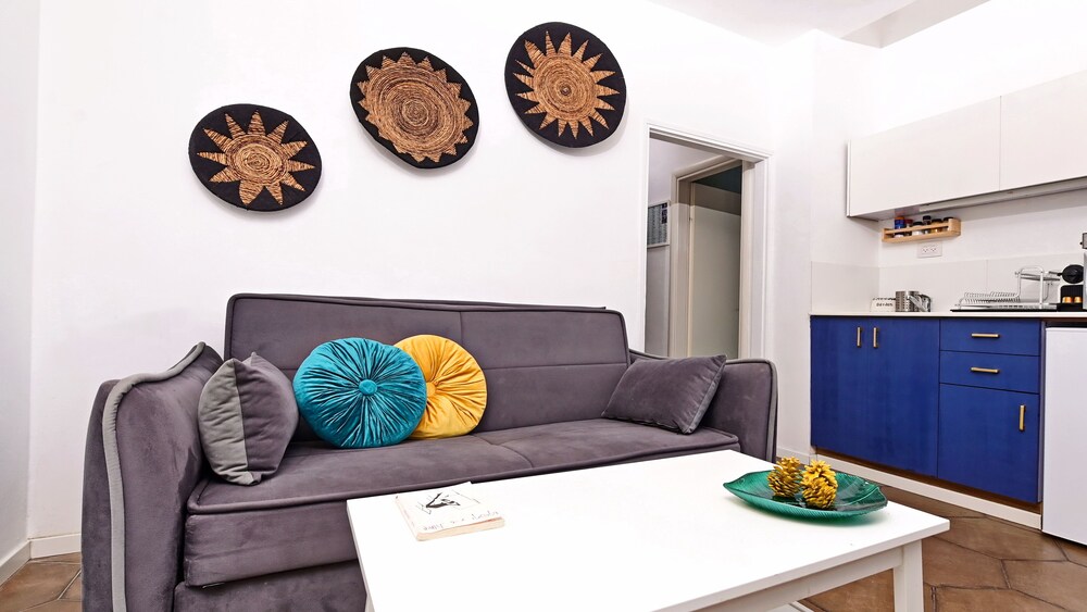 Dayos Unique Suites