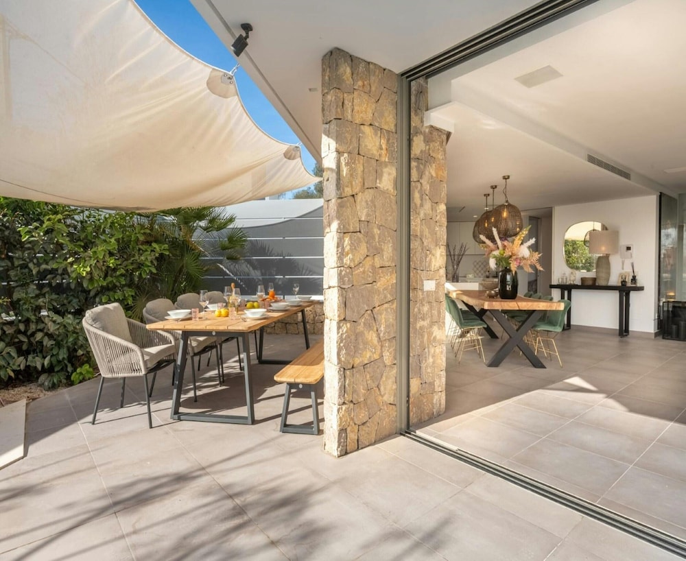 Villa in Carrer del Kiwi