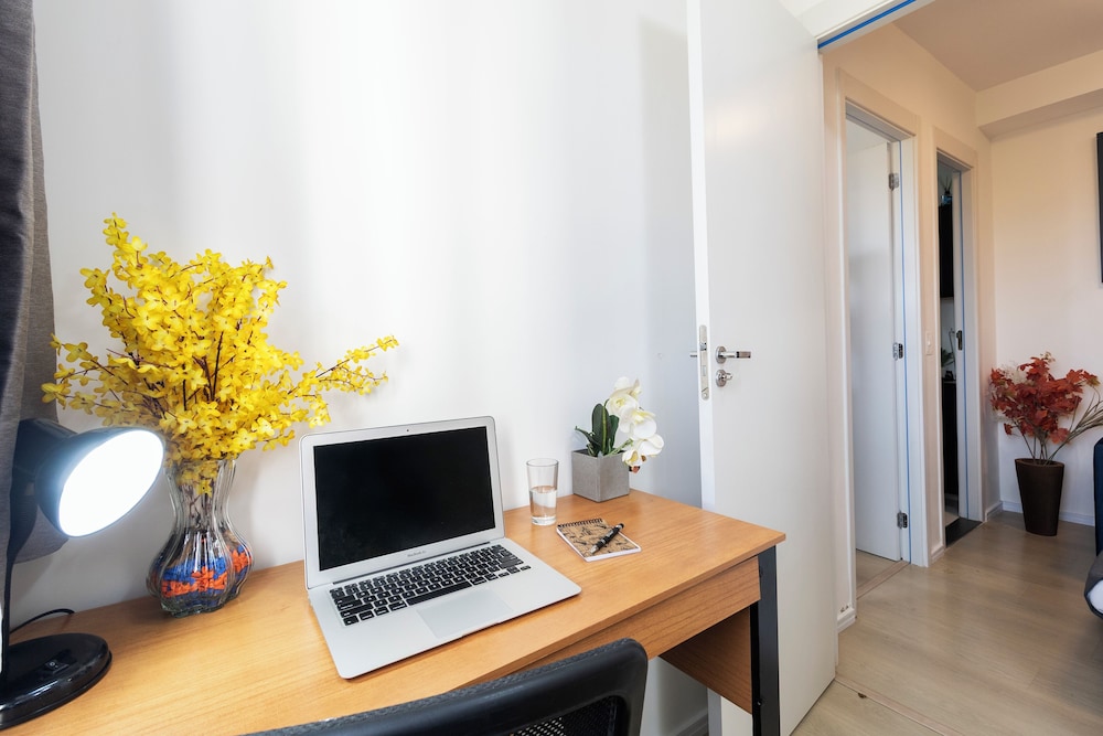 Modern, complete with Office, AC, and Gym