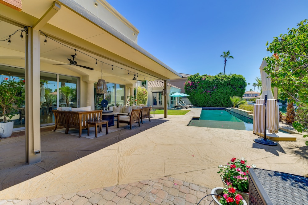 Waterfront Luxury Gilbert Retreat w/ Pool  Spa! - Property Image 32