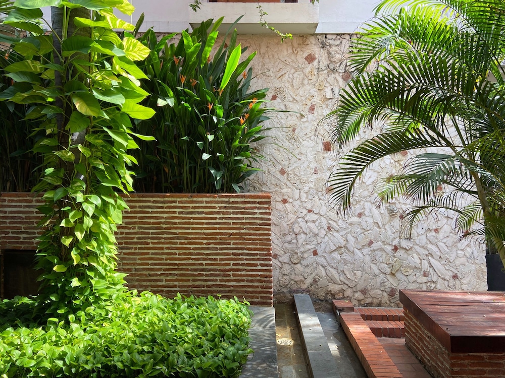 Wynwood Eslava in Cartagena