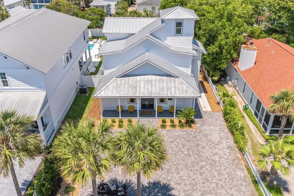 Villa Near Beach w/ Pool & Outdoor Dining Bohemian Beach Retreat by Avantstay